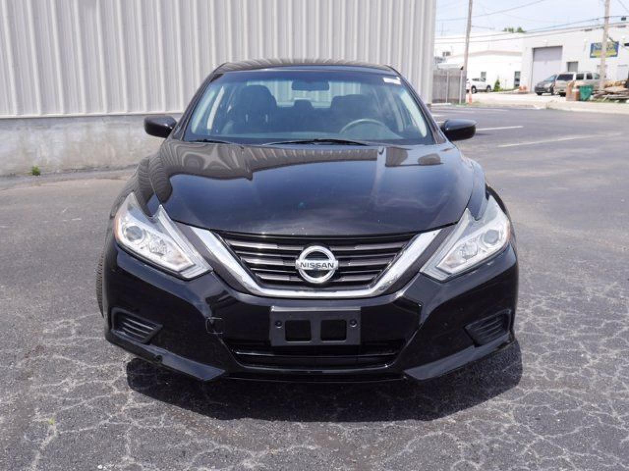 2016 Nissan Altima 2.5 - Image 2