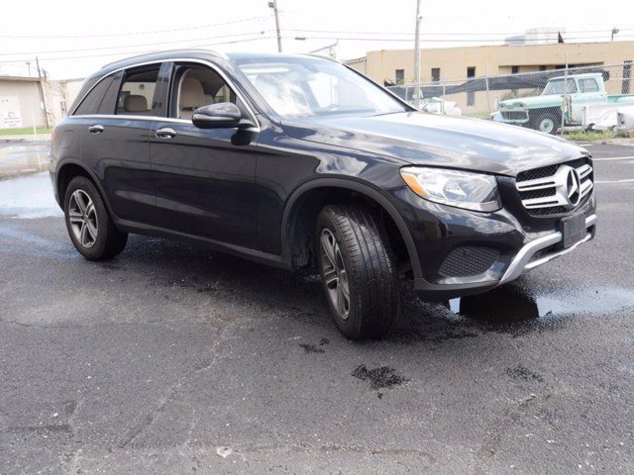 2019 Mercedes-Benz Glc 300 4Matic - Image 3