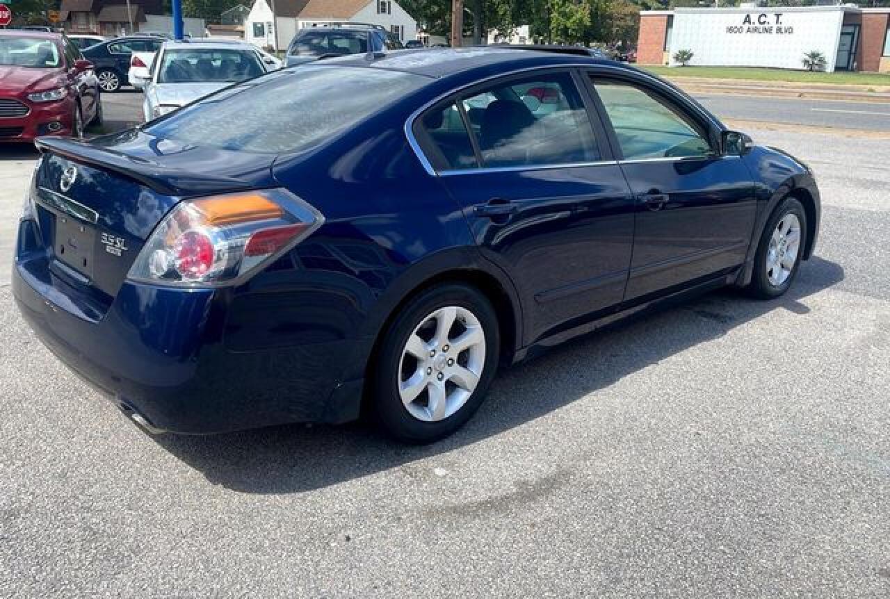 2008 Nissan Altima 3.5Se - Фото 5