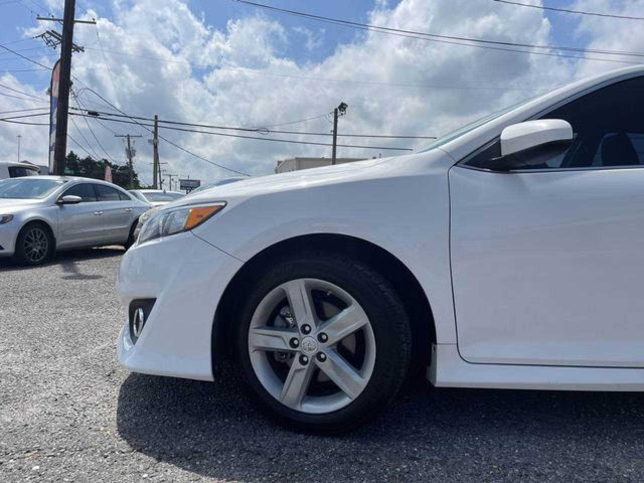 2014 Toyota Camry L - Фото 3