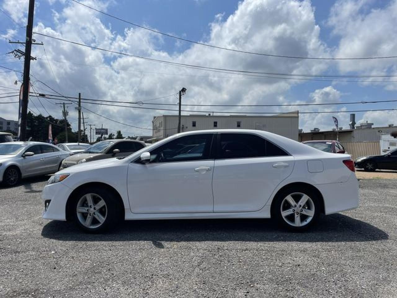 2014 Toyota Camry L - Фото 4