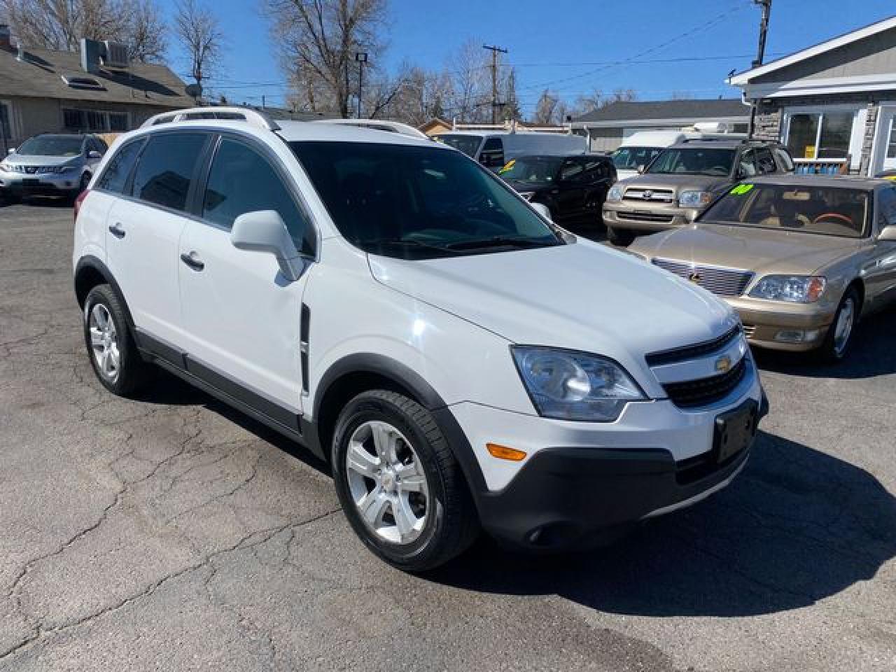 2014 Chevrolet Captiva Ls - Image 2
