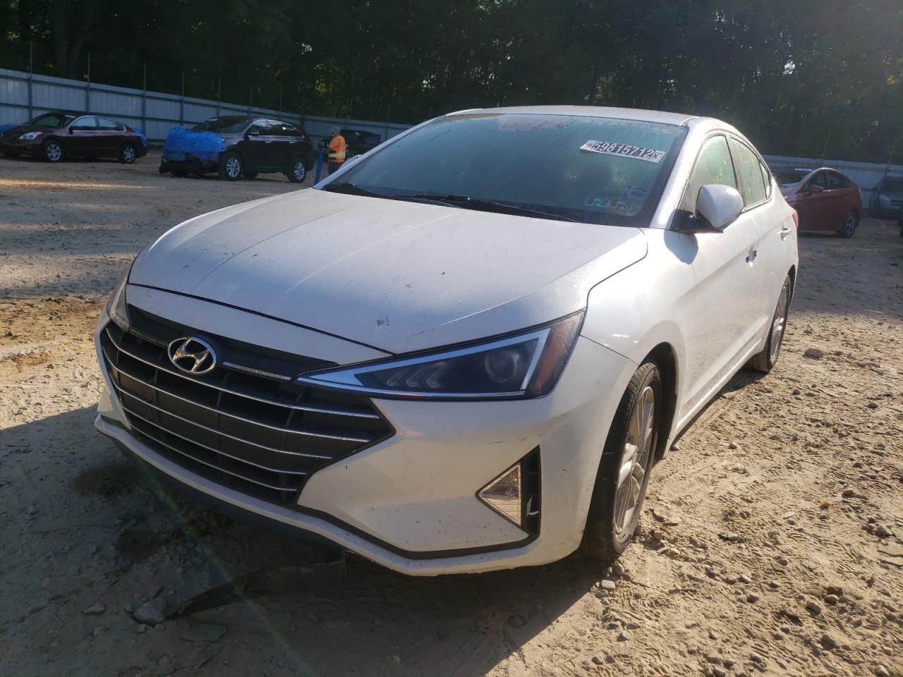 2019 HYUNDAI ELANTRA SE - Фото 2