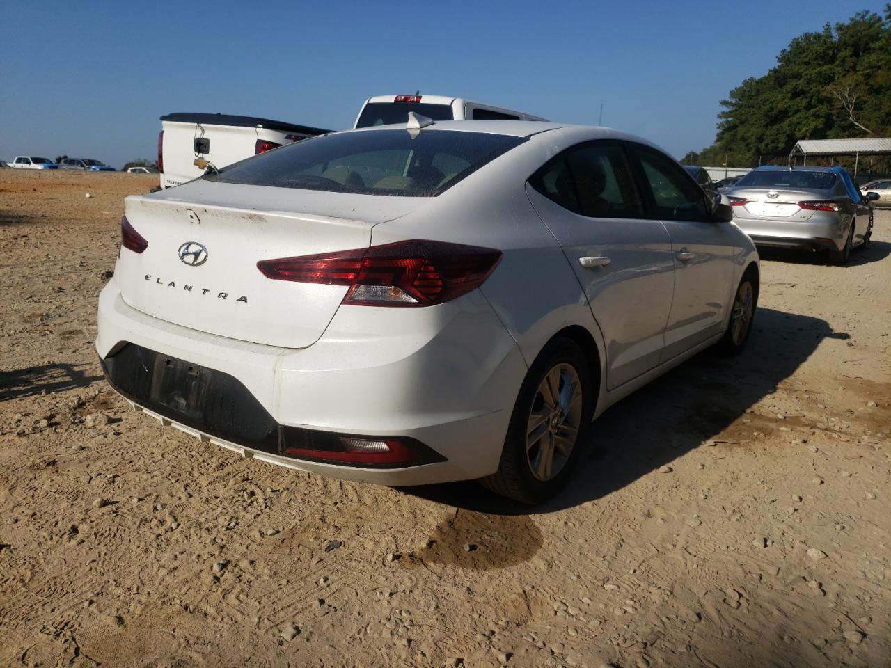 2019 HYUNDAI ELANTRA SE - Фото 4