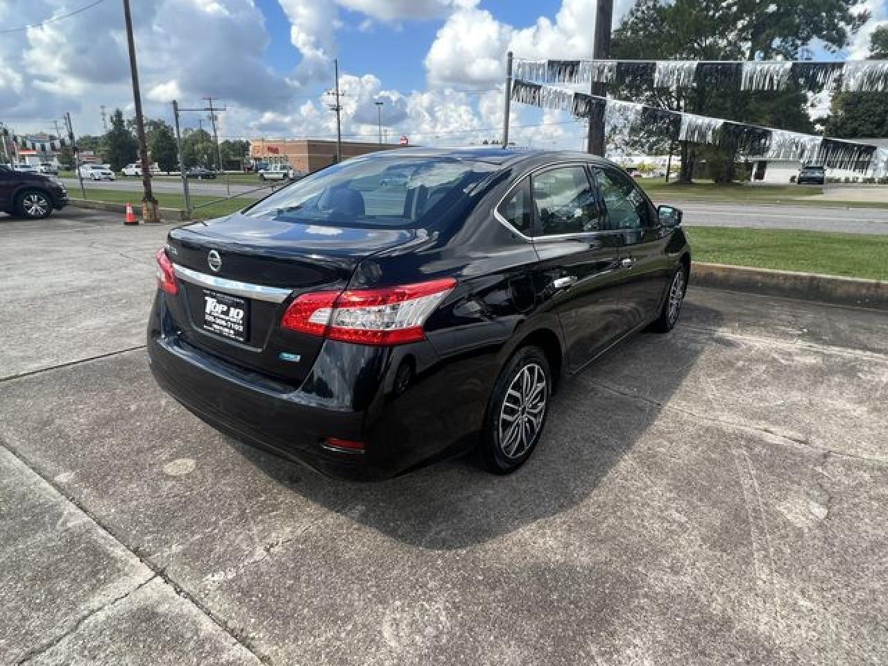2014 Nissan Sentra S - Image 3