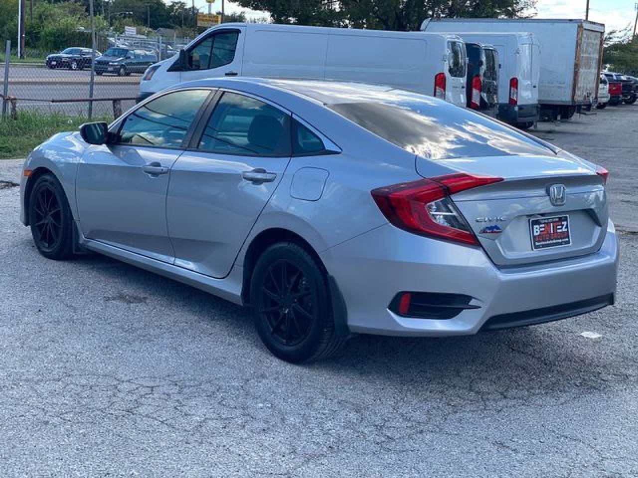 2018 Honda Civic Lx - Фото 4