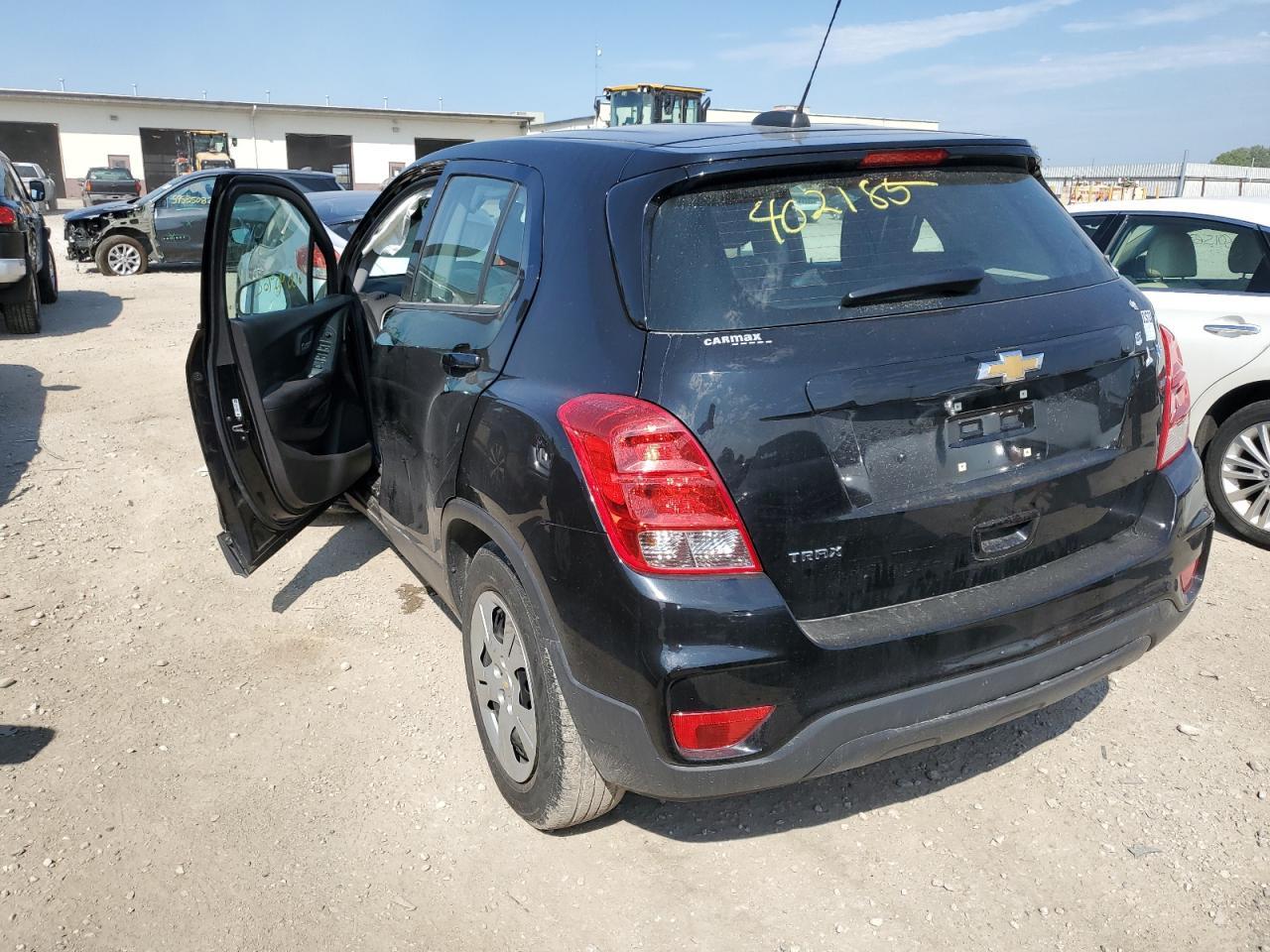 2018 Chevrolet Trax Ls - Image 3