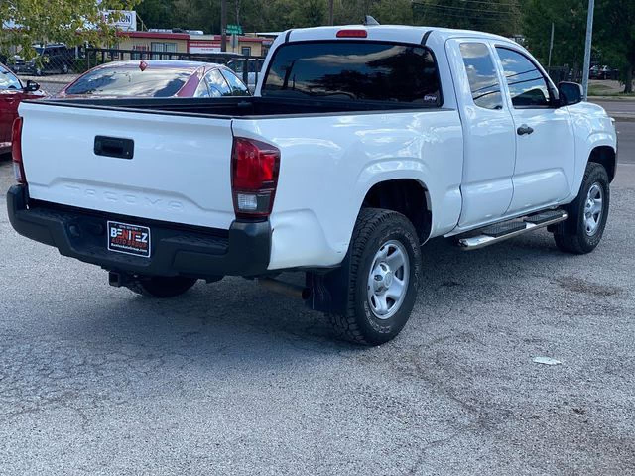2018 Toyota Tacoma Access Cab - Image 6