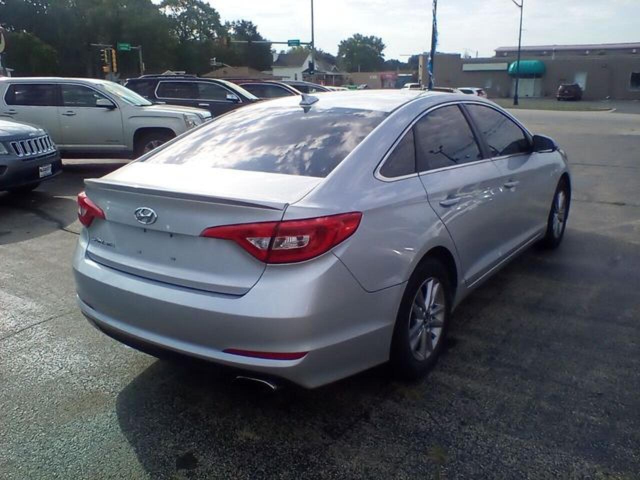 2017 Hyundai Sonata Se - Фото 5