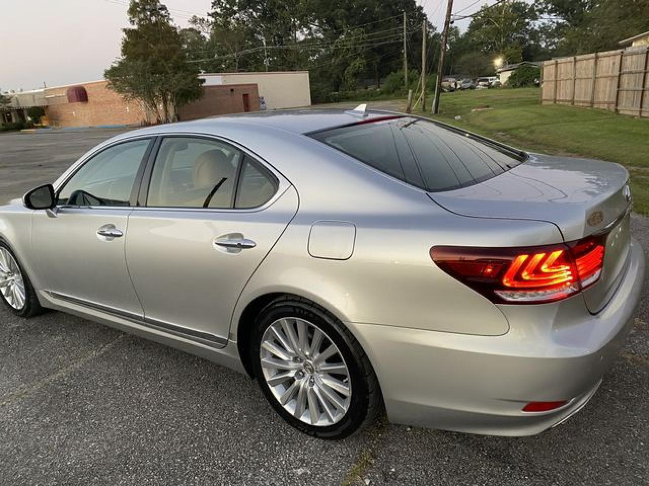 2013 Lexus Ls 460 - Image 6