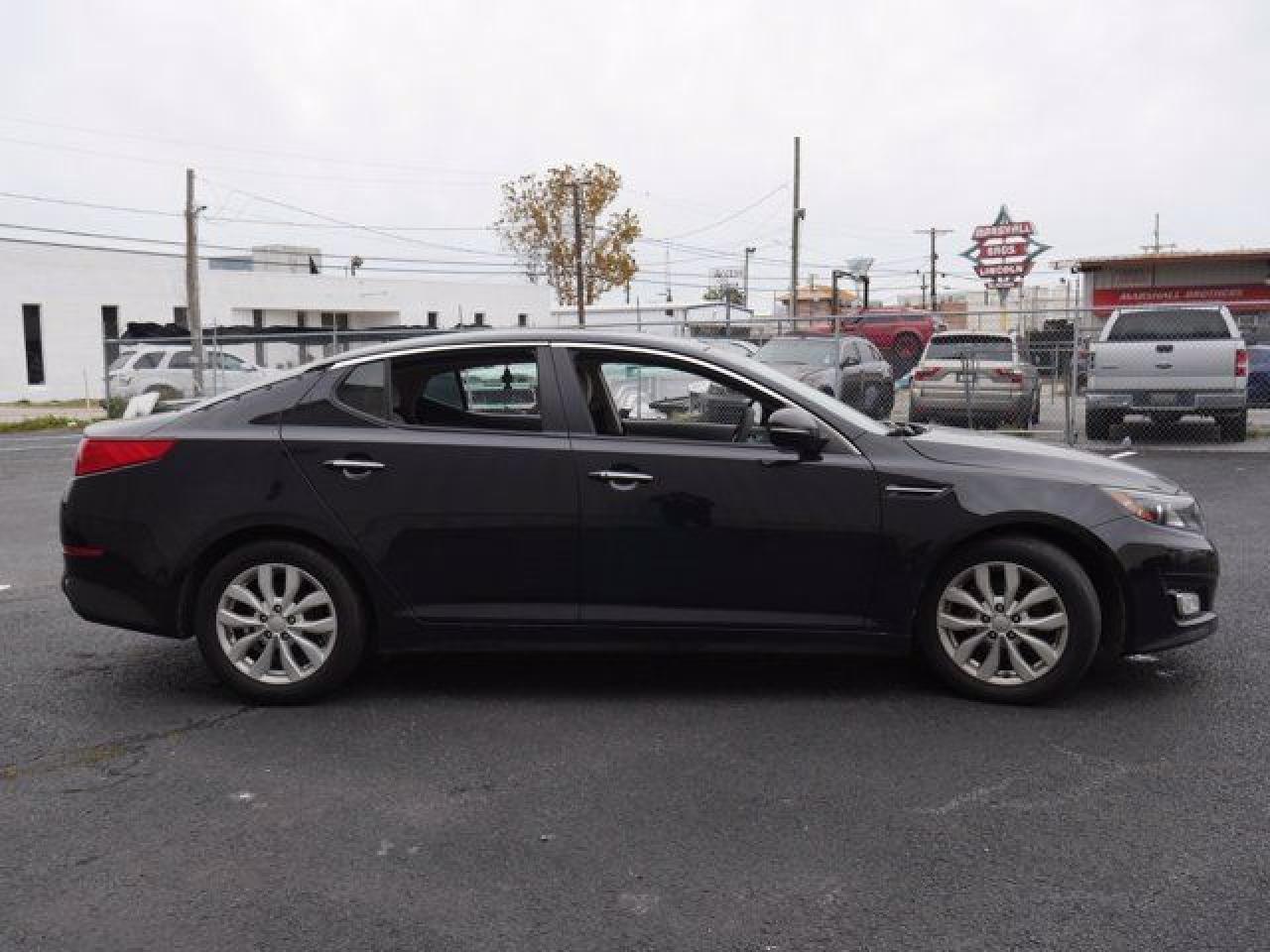 2015 Kia Optima Lx - Image 4