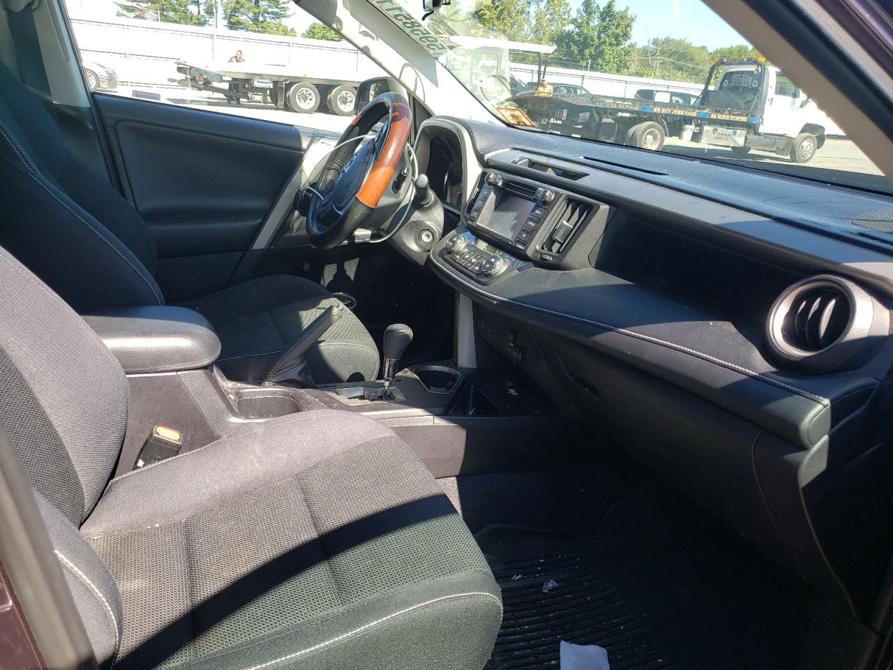 2016 TOYOTA RAV4 XLE - Image 5
