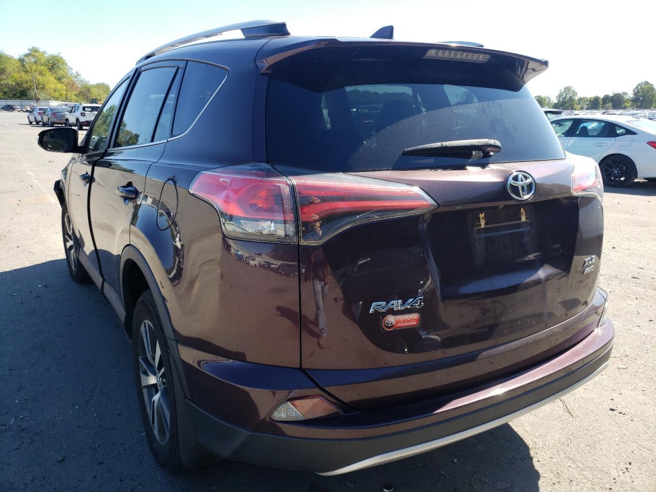 2016 TOYOTA RAV4 XLE - Image 3