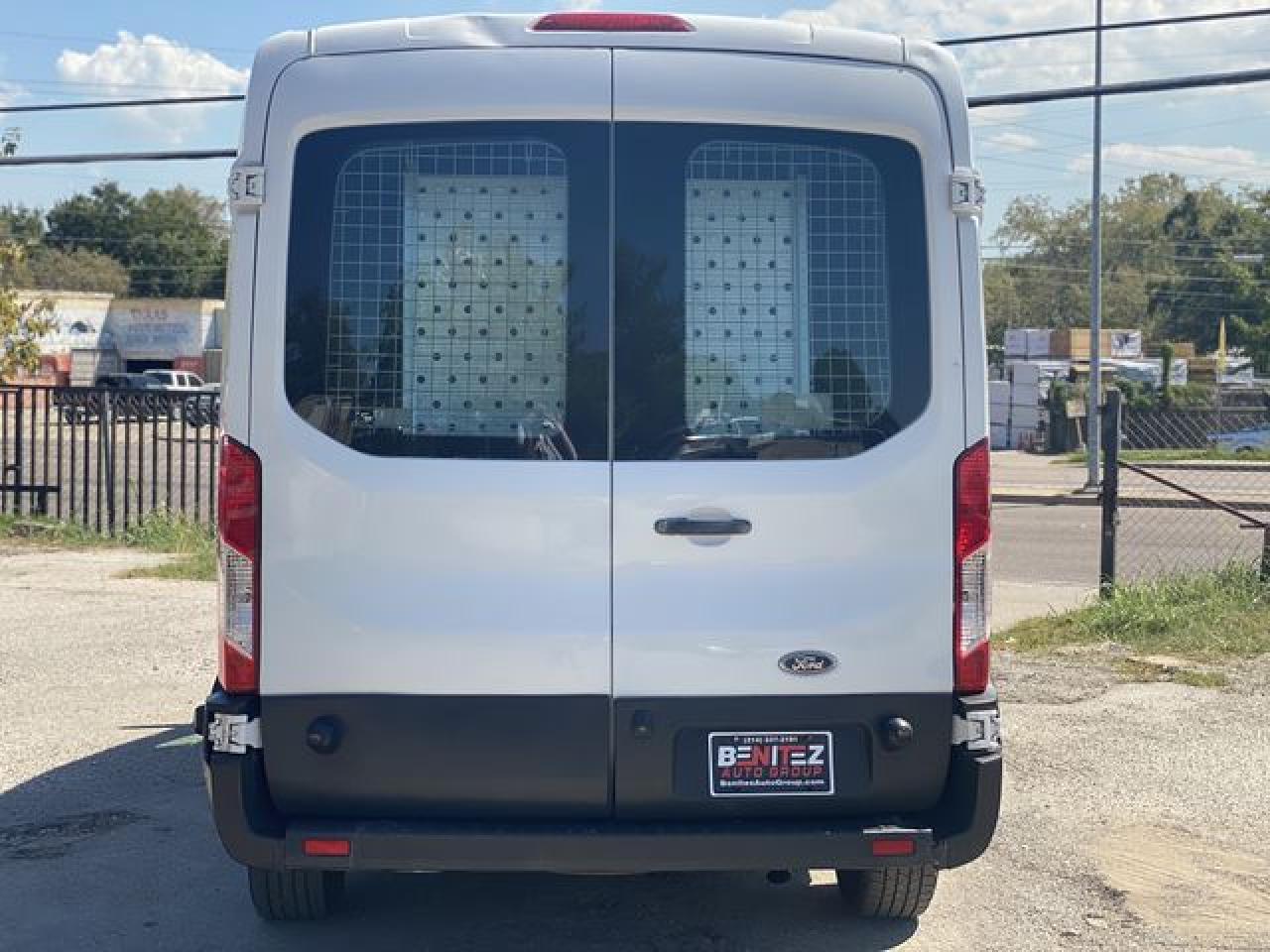 2015 Ford Transit T-150 - Image 7