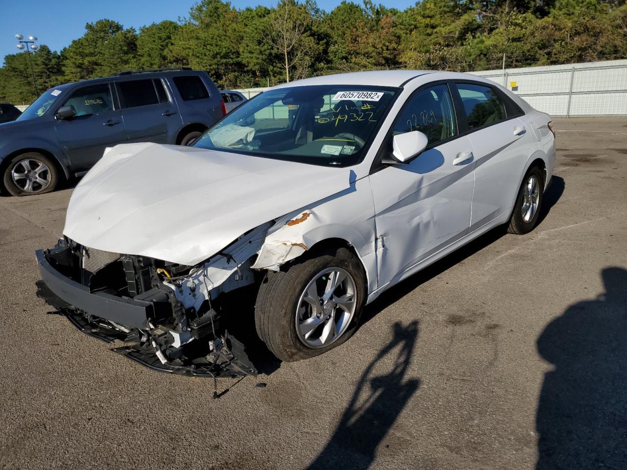 2021 Hyundai Elantra Se - Image 2