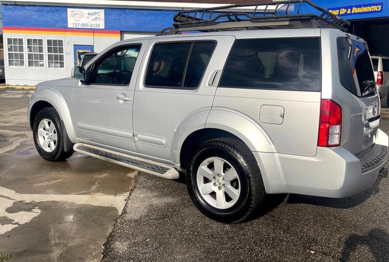 2009 Nissan Pathfinder S - Image 3