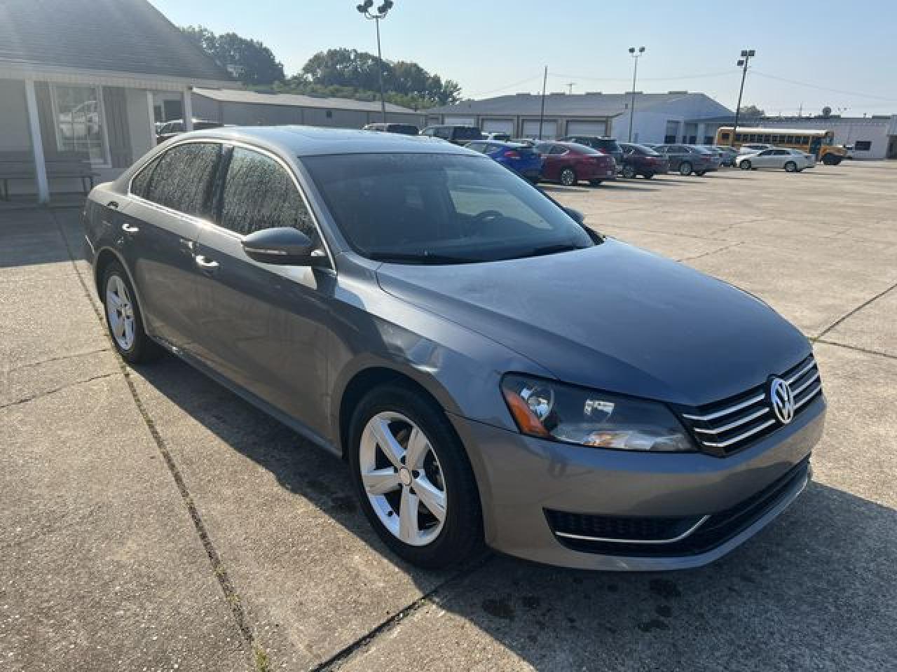 2012 Volkswagen Passat Se - Image 4