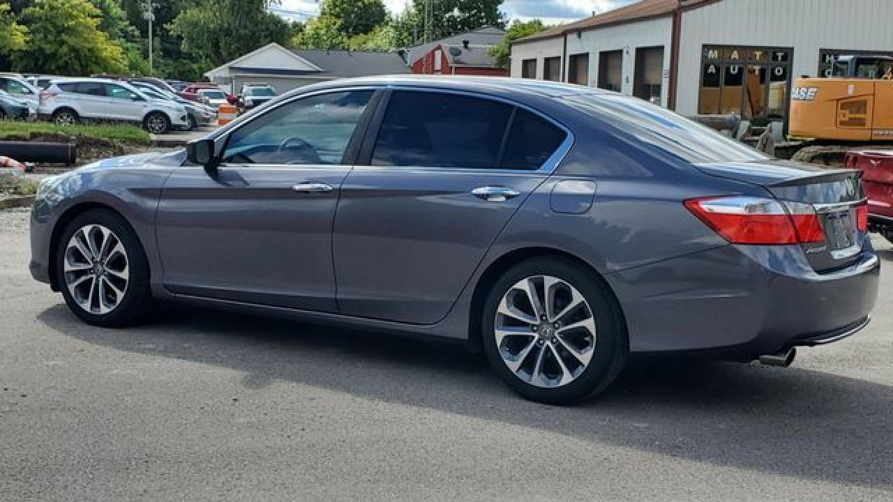 2015 Honda Accord Sport - Image 5