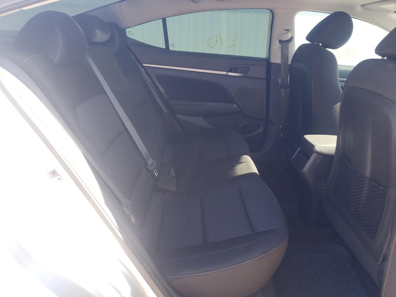 2018 Hyundai Elantra Sel - Фото 6