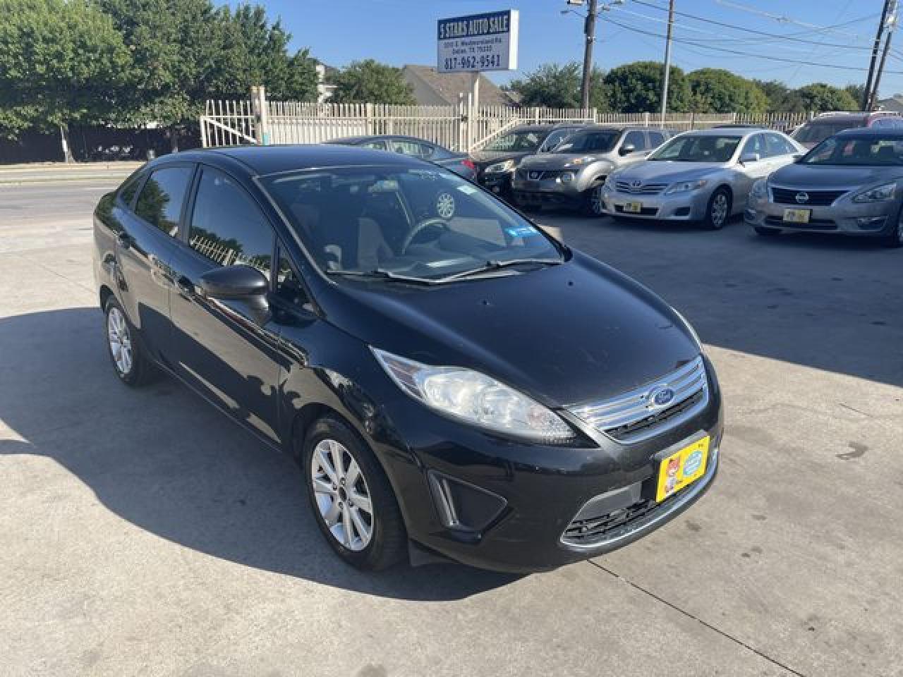 2011 Ford Fiesta Se - Фото 2