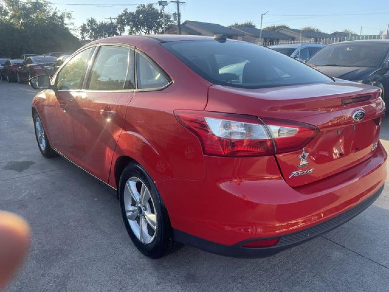 2014 Ford Focus Se - Image 2