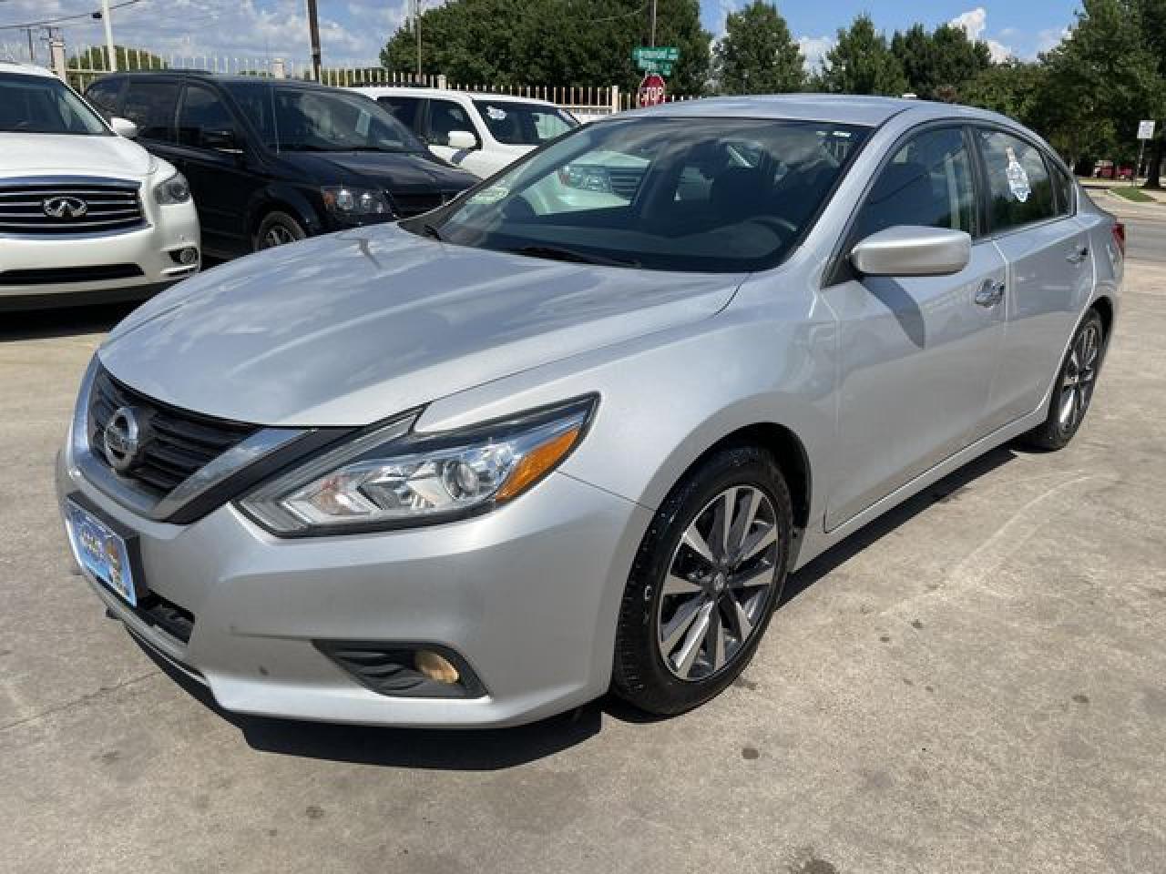 2016 Nissan Altima 2.5 - Фото 3