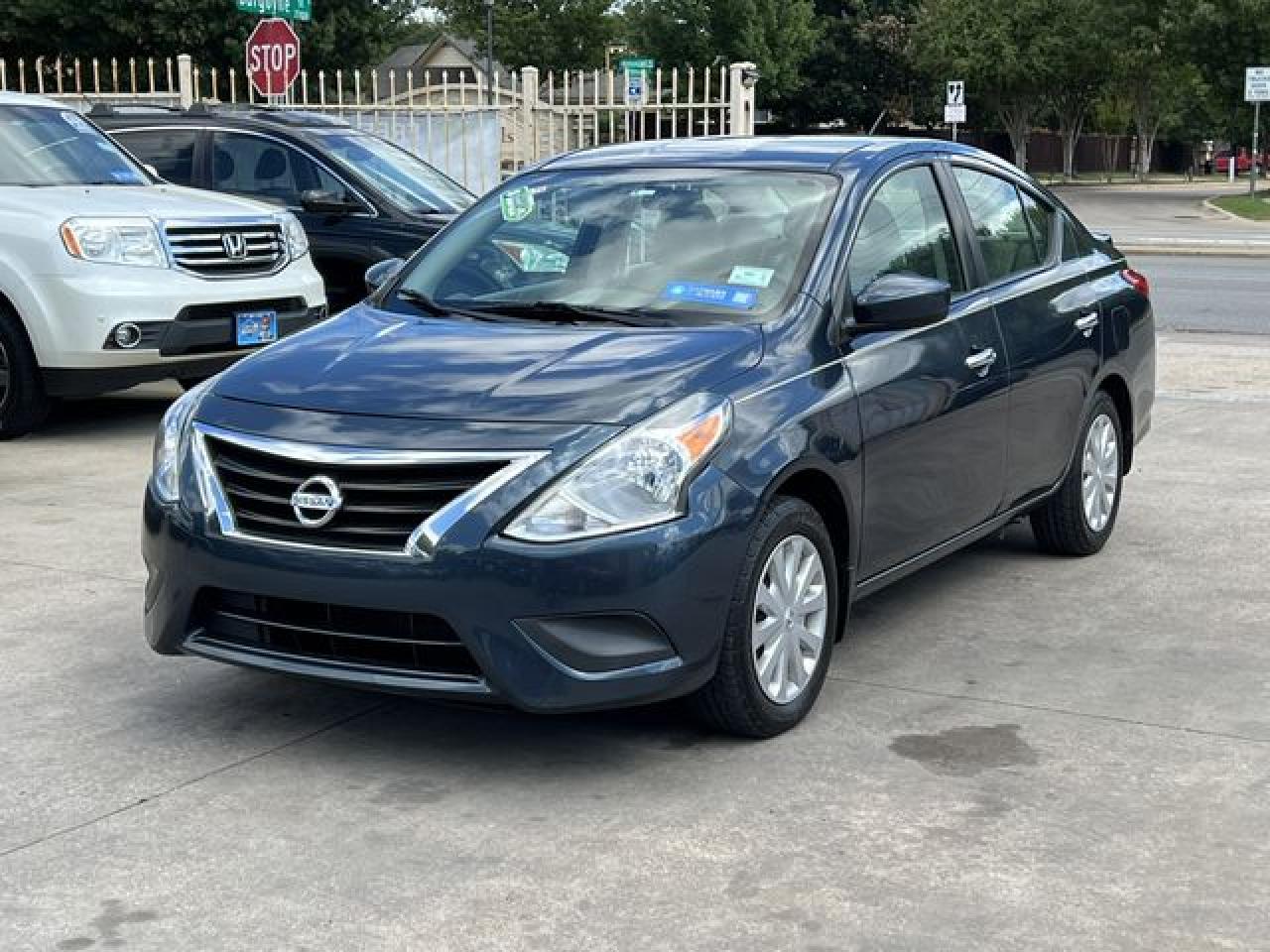 2015 Nissan Versa S - Фото 6