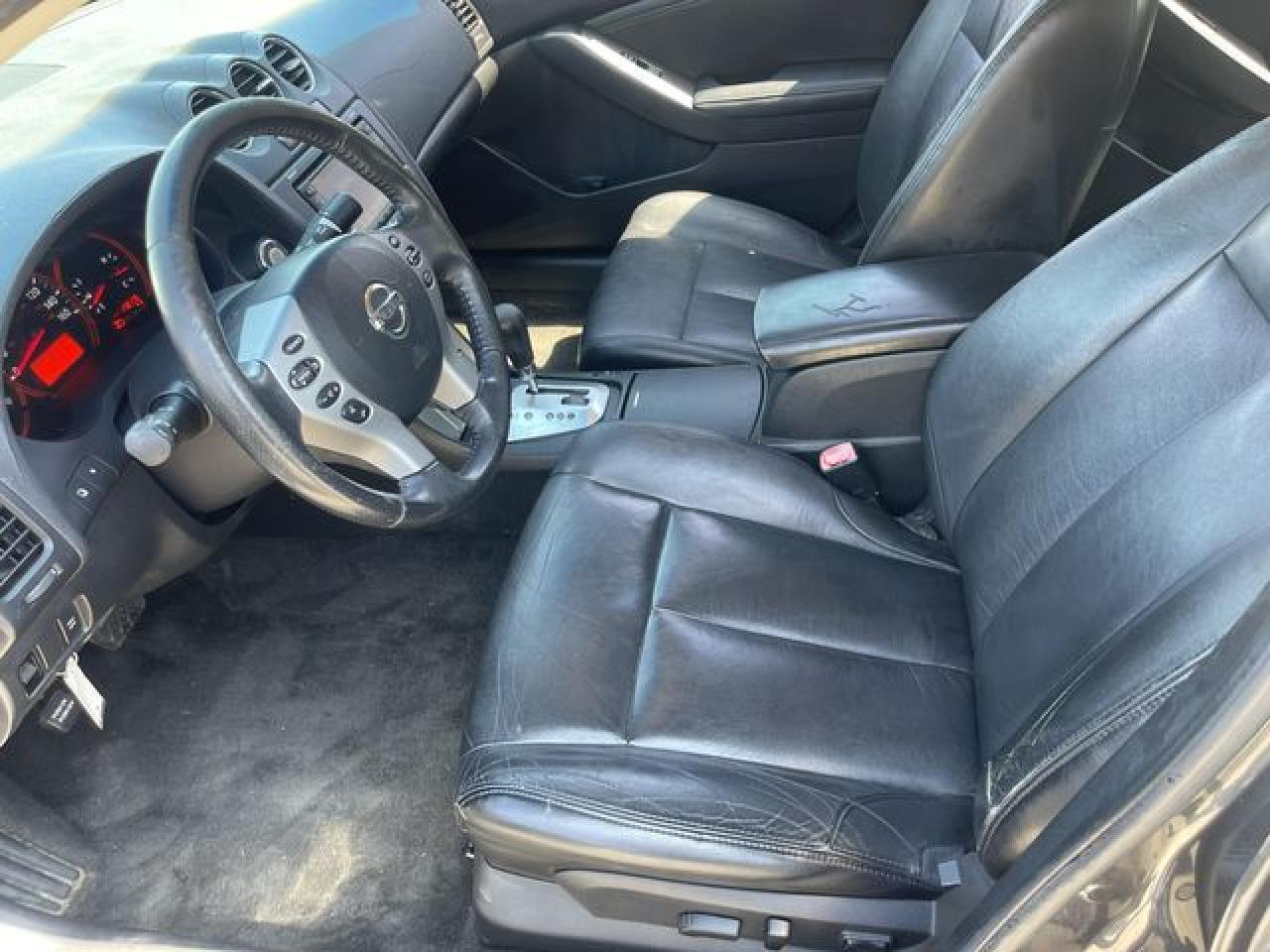 2008 Nissan Altima 3.5Se - Image 4