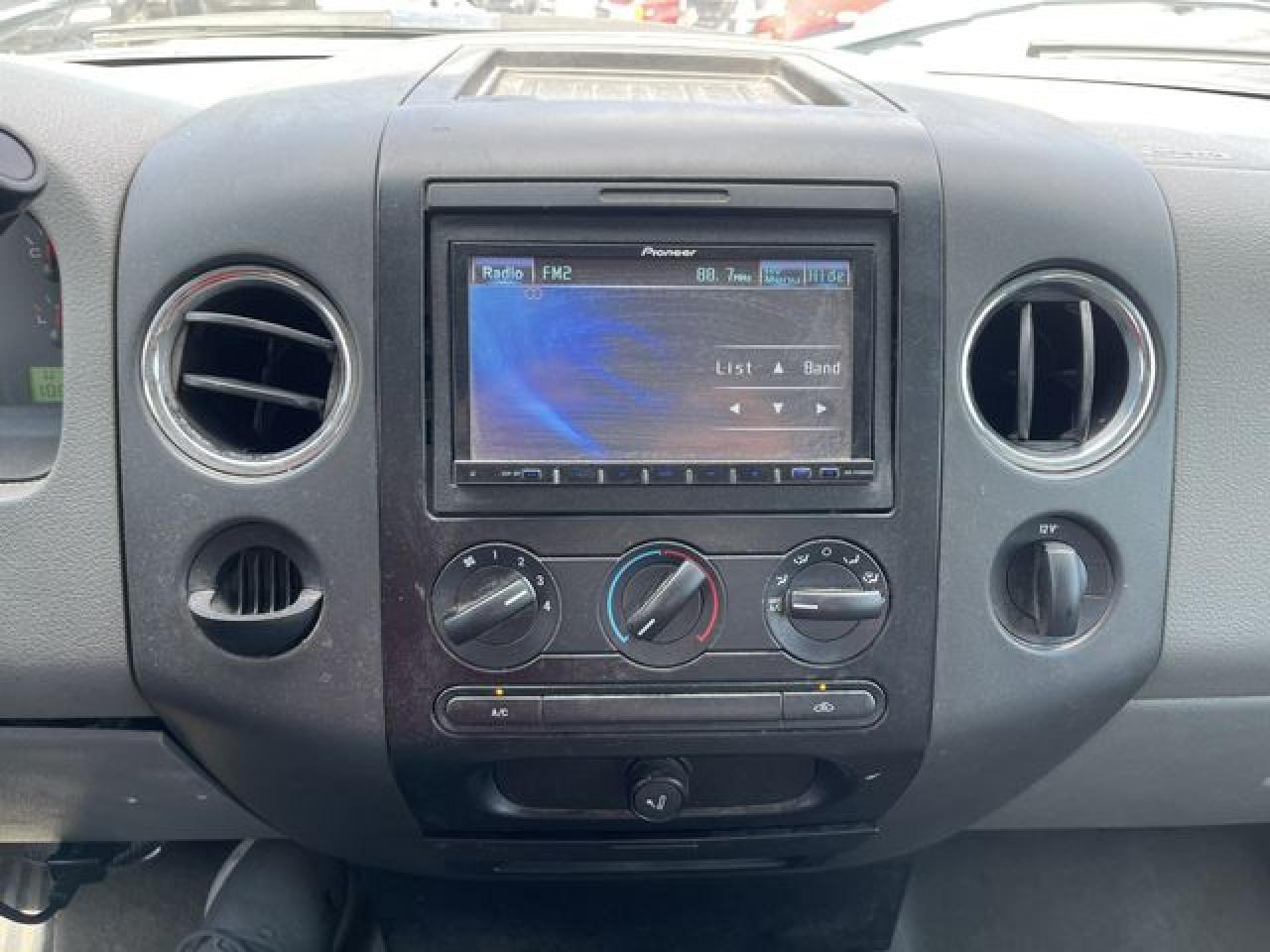 2008 Ford F150 - Image 4