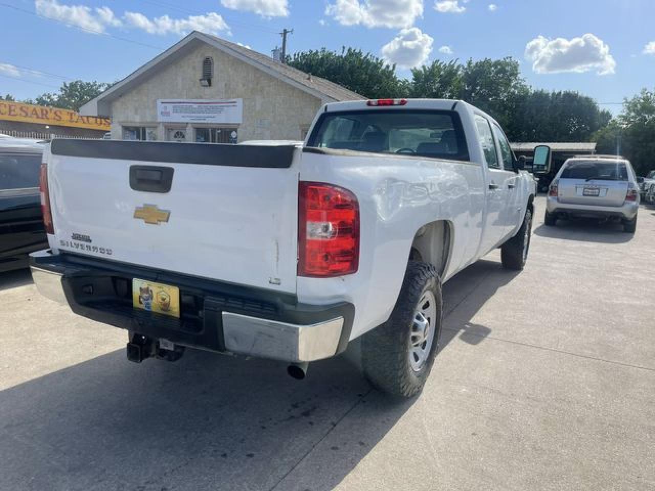 2012 Chevrolet Silverado C3500 - Image 6