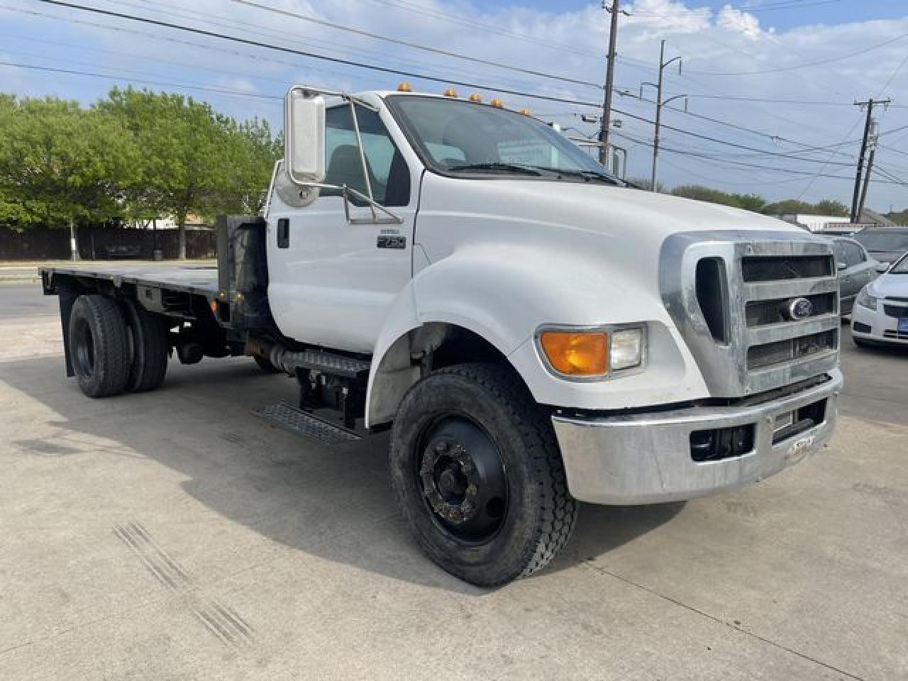 2010 Ford F750 Super Duty - Фото 7
