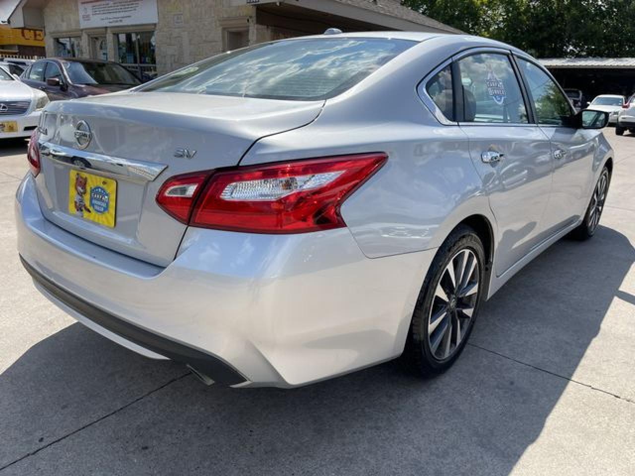 2016 Nissan Altima 2.5 - Фото 2