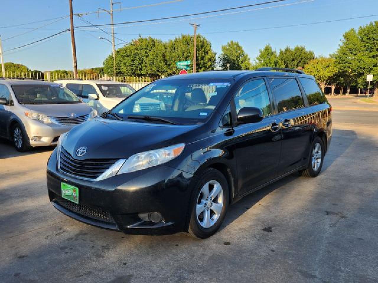 2011 Toyota Sienna Le - Image 6