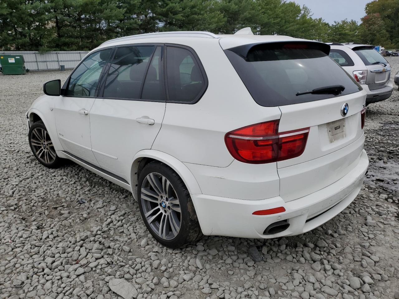 2013 BMW X5 XDRIVE3 - Image 3