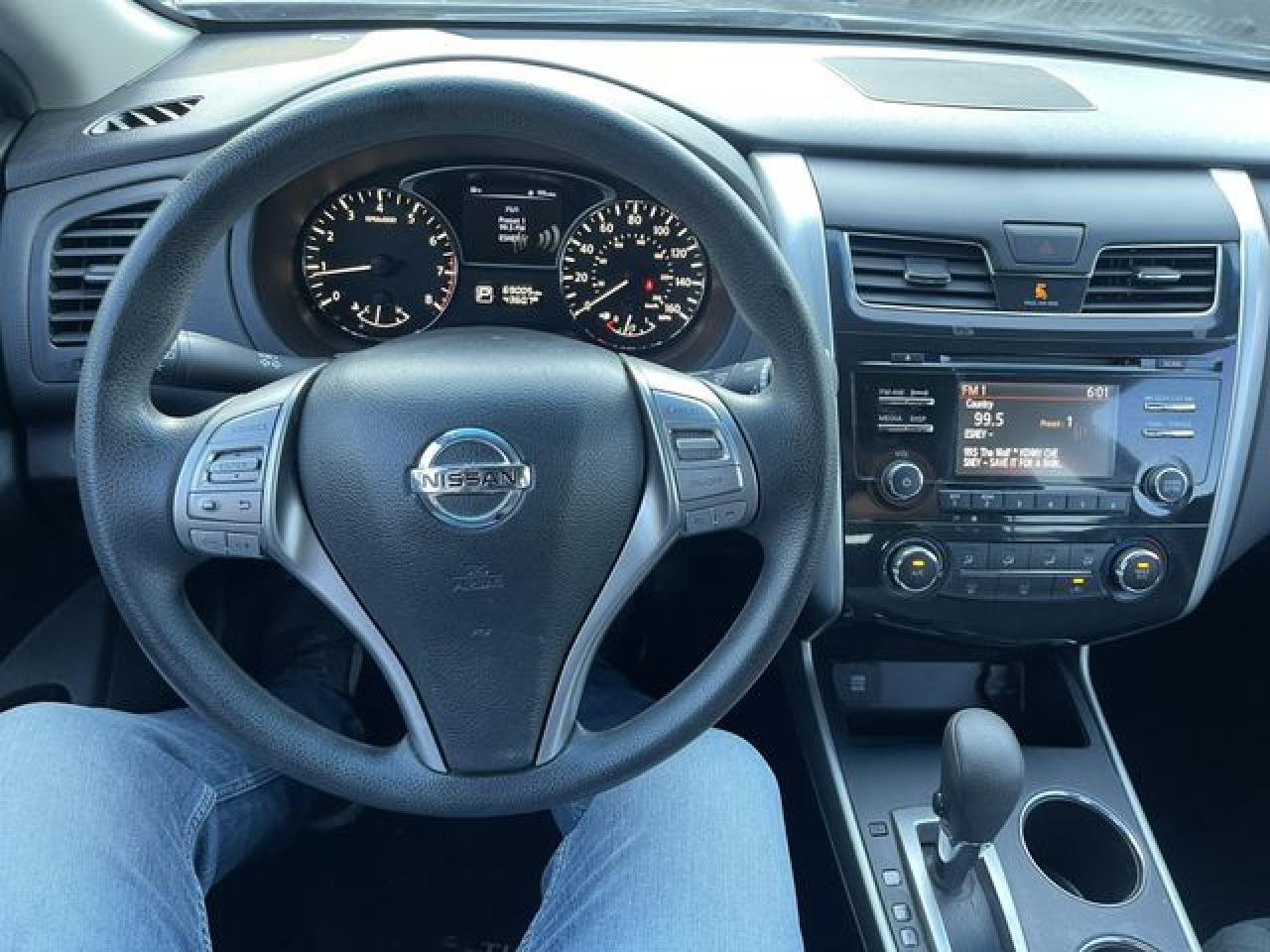 2015 Nissan Altima 2.5 - Image 5