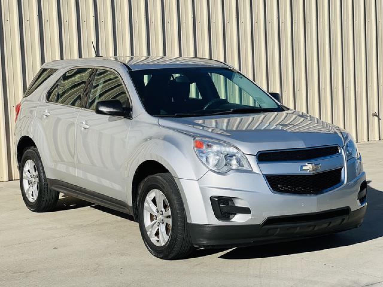 2015 Chevrolet Equinox Ls - Image 4