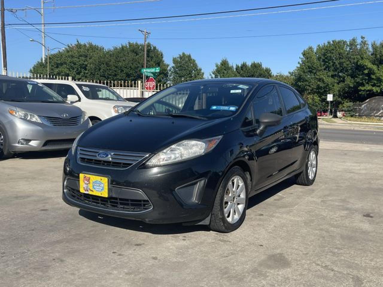 2011 Ford Fiesta Se - Фото 5