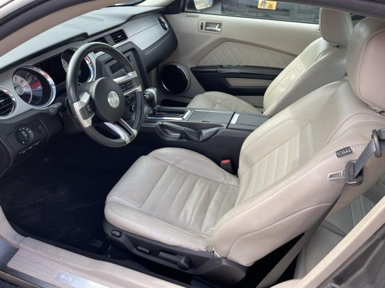 2010 Ford Mustang - Image 6