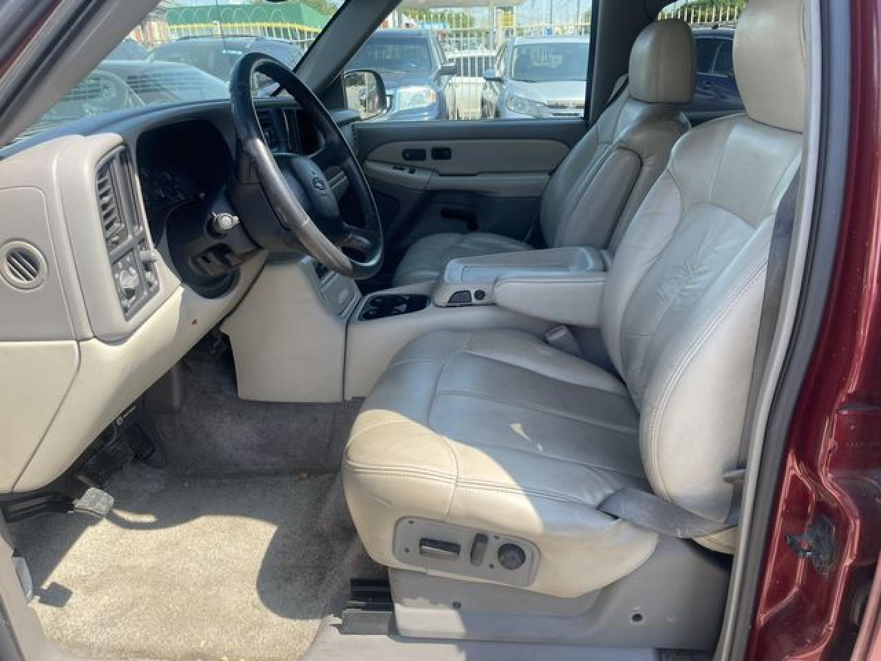 2001 Chevrolet Suburban C1500 - Фото 4