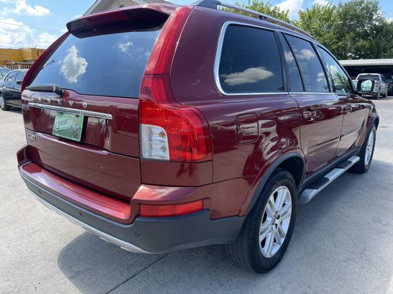 2011 Volvo Xc90 3.2 - Image 2