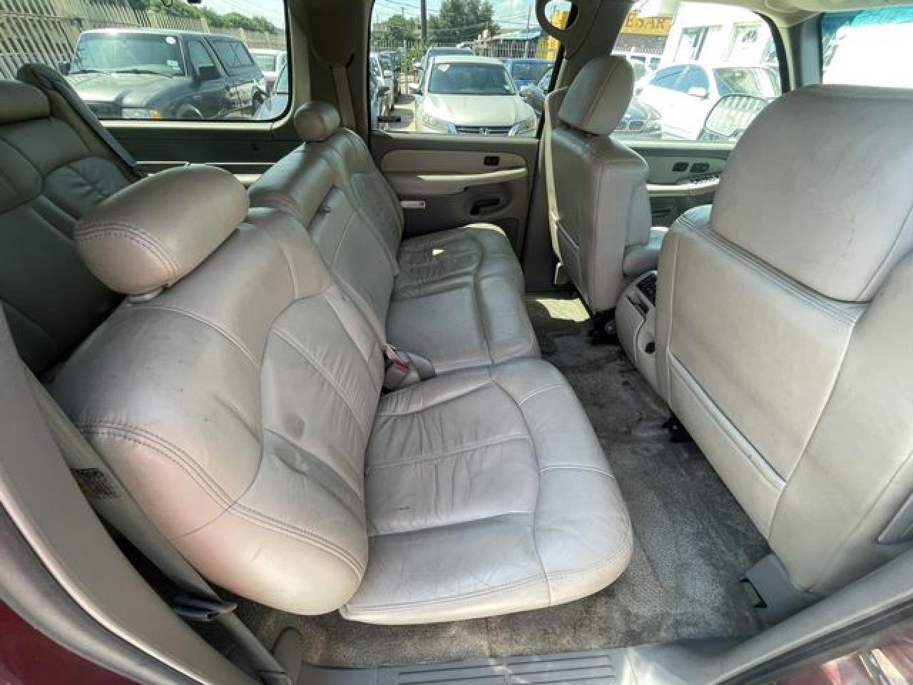 2001 Chevrolet Suburban C1500 - Фото 5