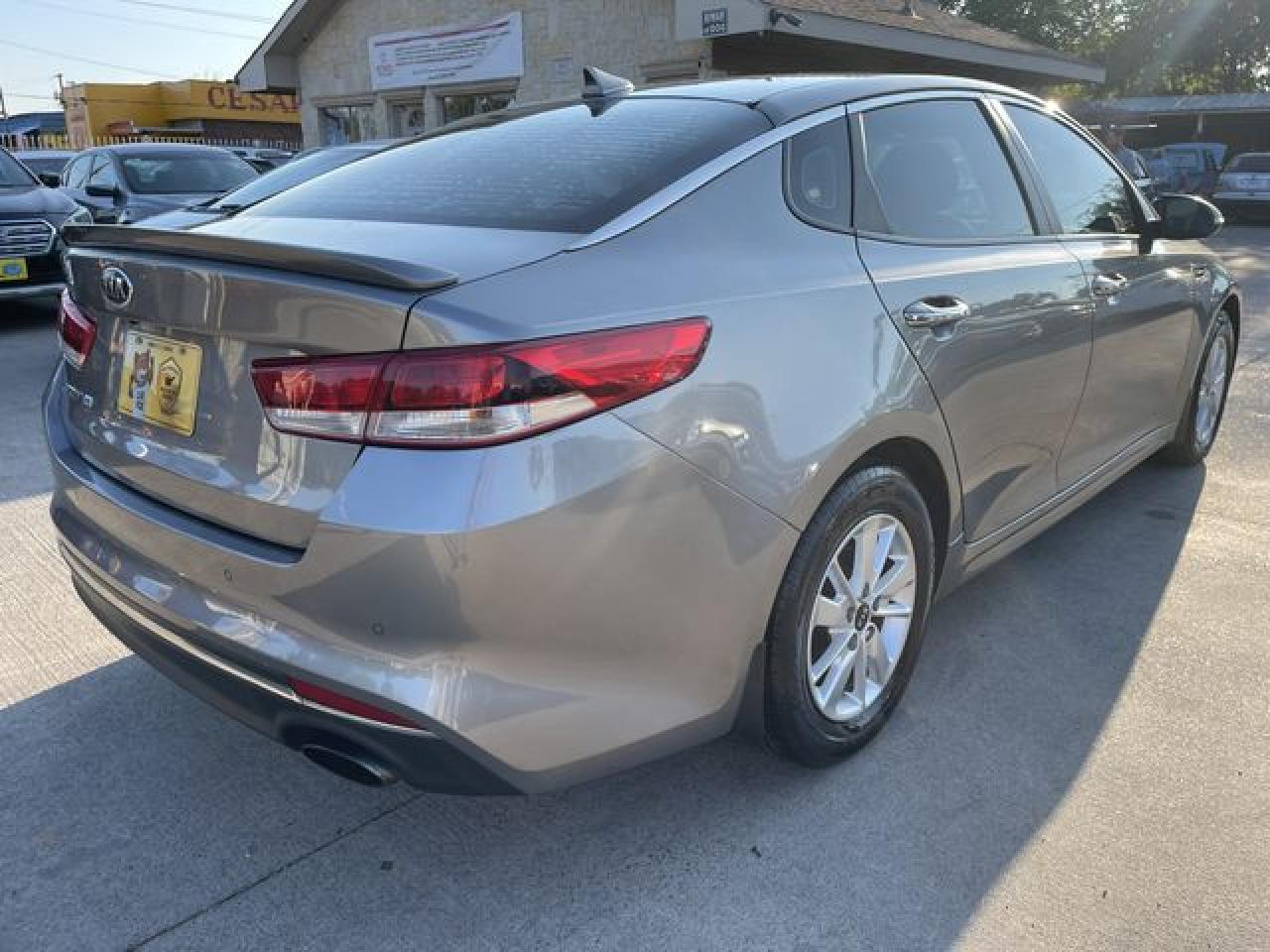 2018 Kia Optima Lx - Фото 3