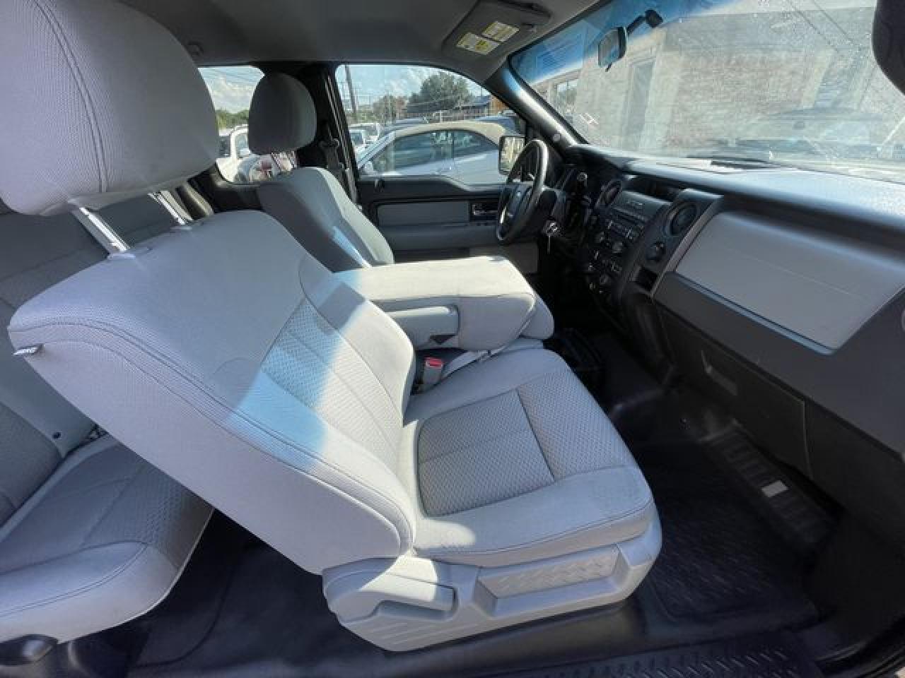 2012 Ford F150 Super Cab - Фото 3