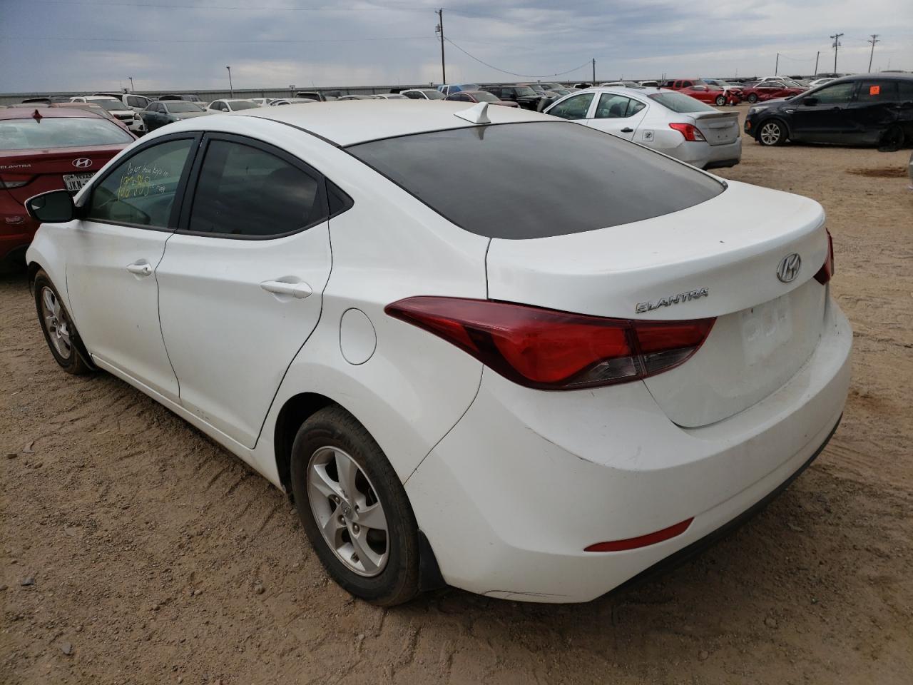 2015 HYUNDAI ELANTRA SE - Image 3