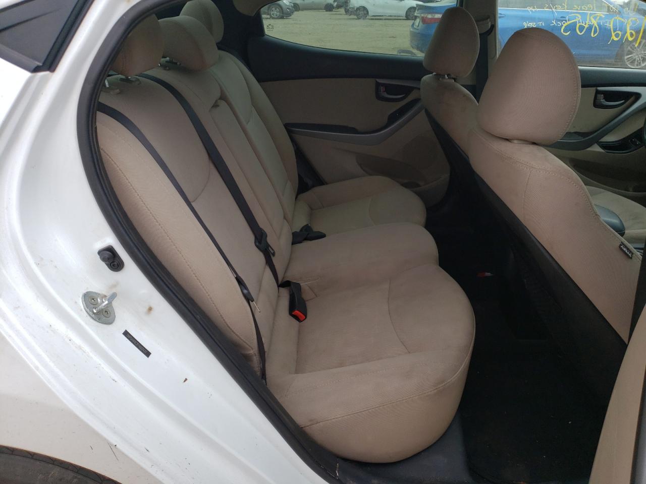 2015 HYUNDAI ELANTRA SE - Image 6