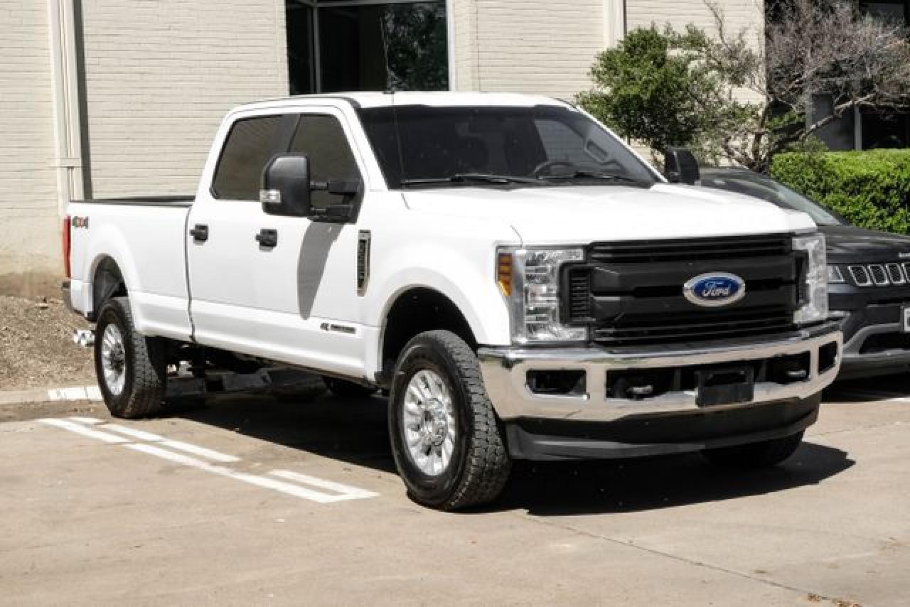 2019 Ford F350 Super Duty - Фото 5