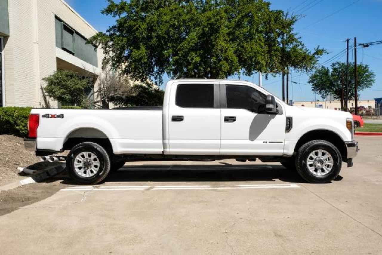 2019 Ford F350 Super Duty - Фото 6
