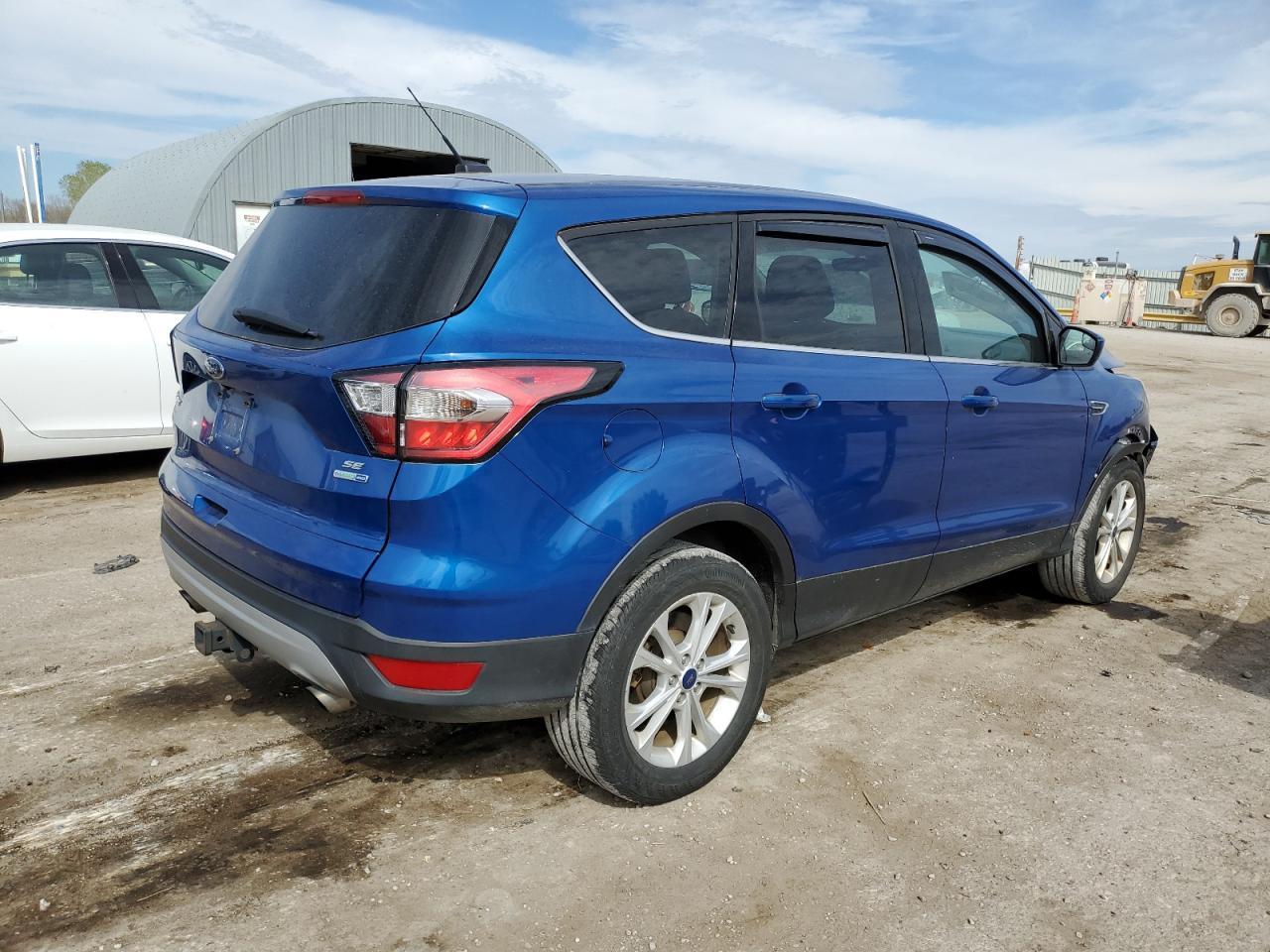 2017 FORD ESCAPE SE - Фото 4