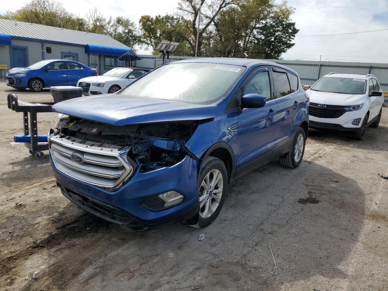 2017 FORD ESCAPE SE - Фото 2