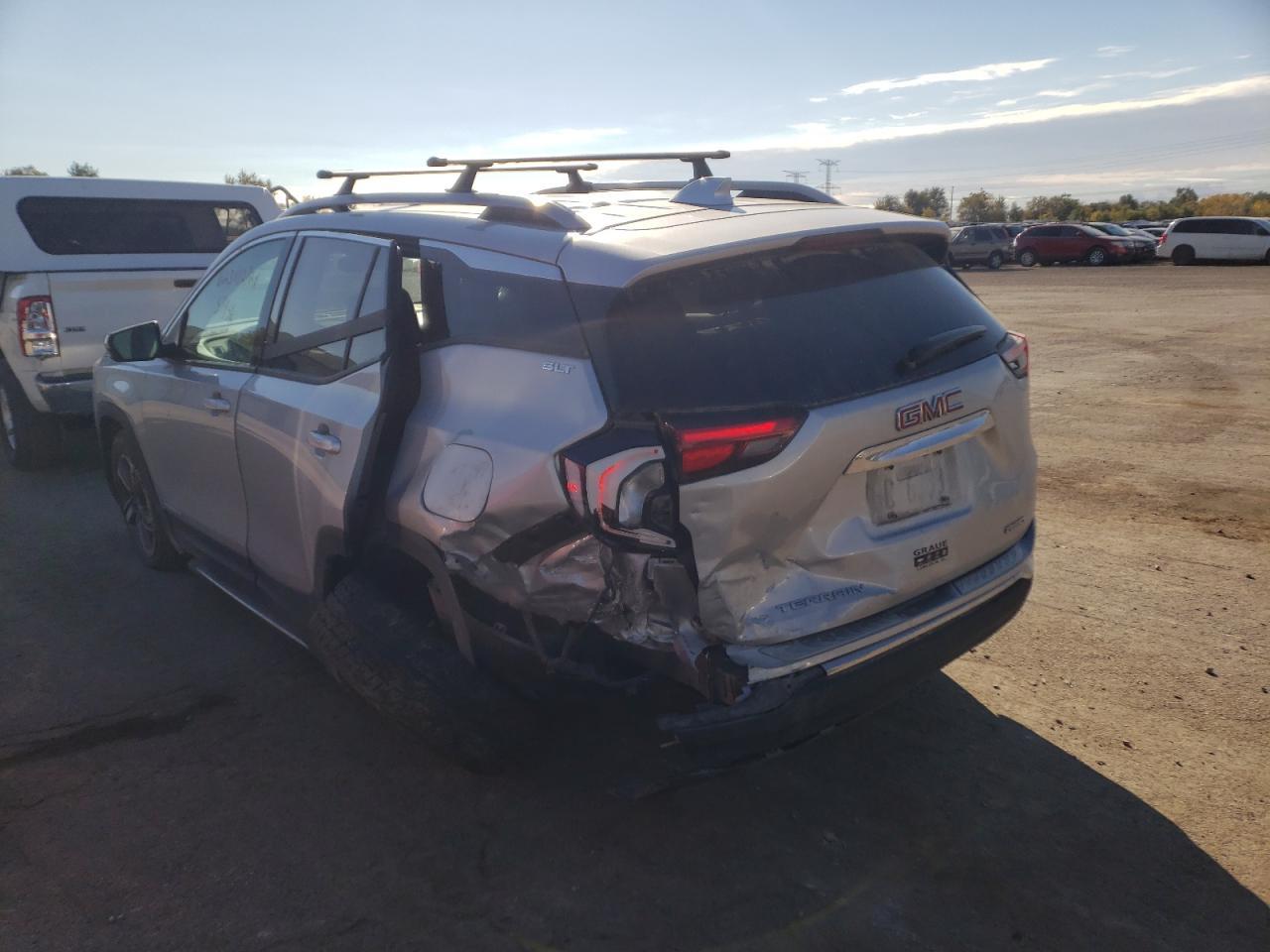 2018 GMC TERRAIN SL - Фото 3